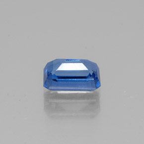 Cyanite bleue naturelle taille émeraude, 0,76 ct, VS