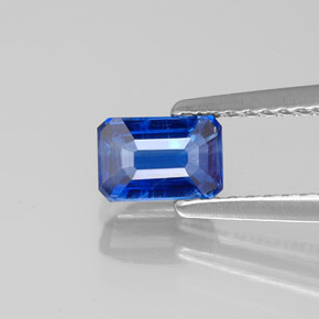Disthène Bleu naturelle Taille émeraude, 0.85 ct, VS-SI