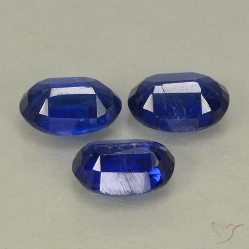 Shop natural 1.52ct Bleu marine Disthène gems, ovale, from Népal at GemSelect. In stock, global shipping!