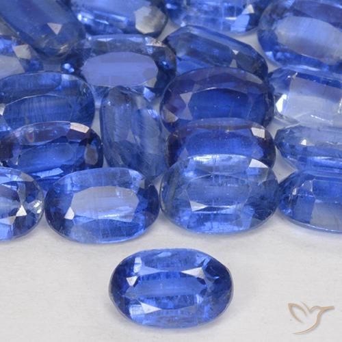 0.69ct Naturel Bleu Barbeau Disthène, ovale, SI