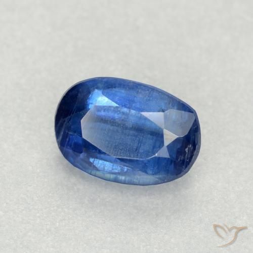 Disthène Bleu foncé naturelle ovale, 0.76 ct, SI-I1