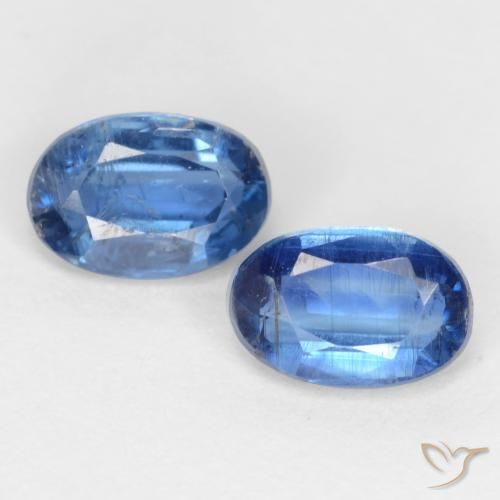 1.46ctw Naturel Bleu moyen Disthène, ovale, I1