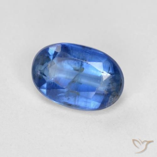 Disthène Bleu foncé naturelle ovale, 0.64 ct, SI-I1