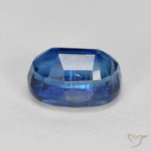 Disthène Bleu foncé naturelle Coupe ovale, 1.61 ct, VS-SI