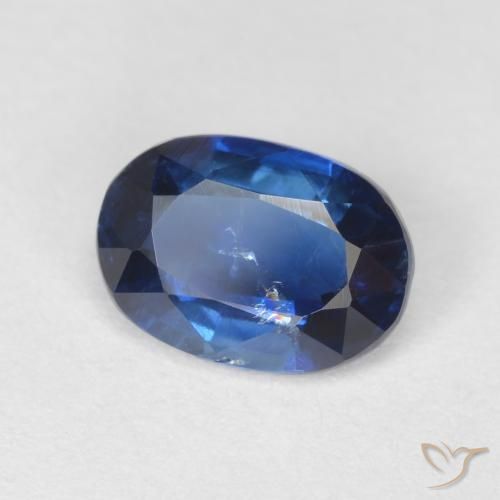 Disthène Bleu vif naturelle ovale, 1.04 ct, VS-SI