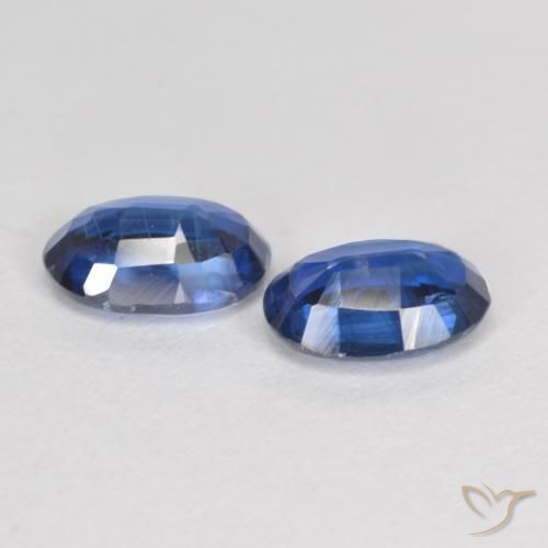 Shop natural 1.98ct Bleu marine Disthène gems, ovale, from Népal at GemSelect. In stock, global shipping!