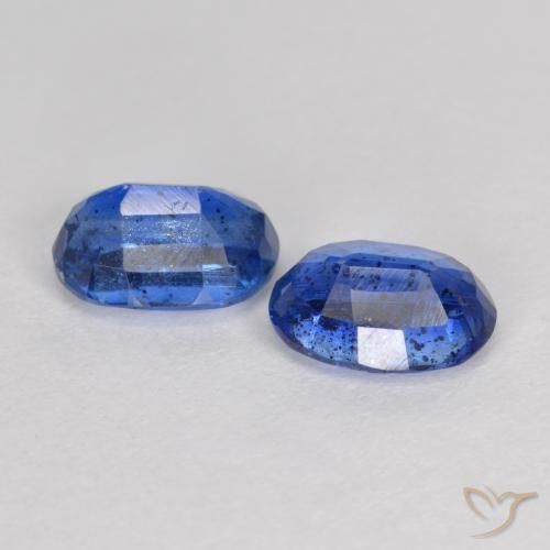Shop natural 2.23ct Bleu foncé Disthène gems, ovale, from Népal at GemSelect. In stock, global shipping!