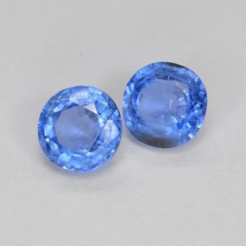Achetez naturel 0.74ct Bleu clair Disthène gems, Coupe roude, En provenance Népal chez GemSelect. En stock, livraison internationale!