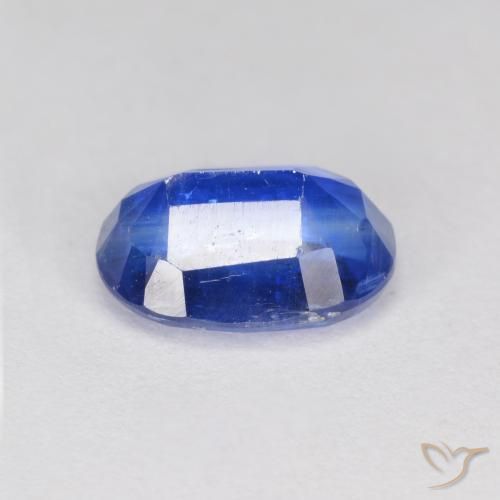 Disthène Bleu marine naturelle Coupe ovale, 2.21 ct, SI
