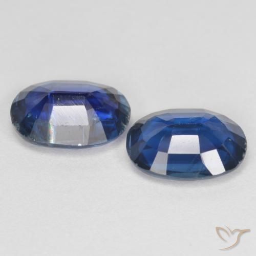 Shop natural 2.65ct Bleu marine Disthène gems, ovale, from Népal at GemSelect. In stock, global shipping!