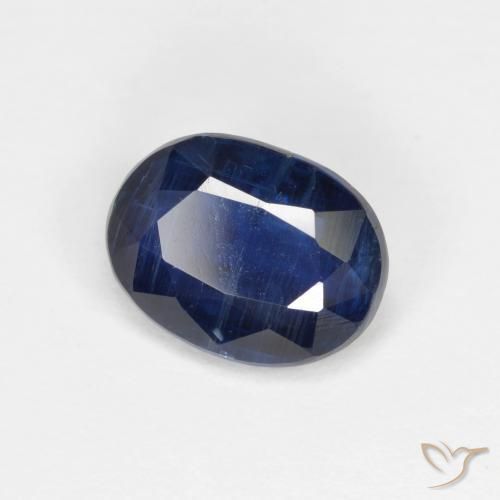 Disthène Bleu foncé naturelle ovale, 1.61 ct, VS-SI