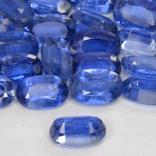 Cyanite bleue naturelle coupe ovale, 0,69 ct, SI