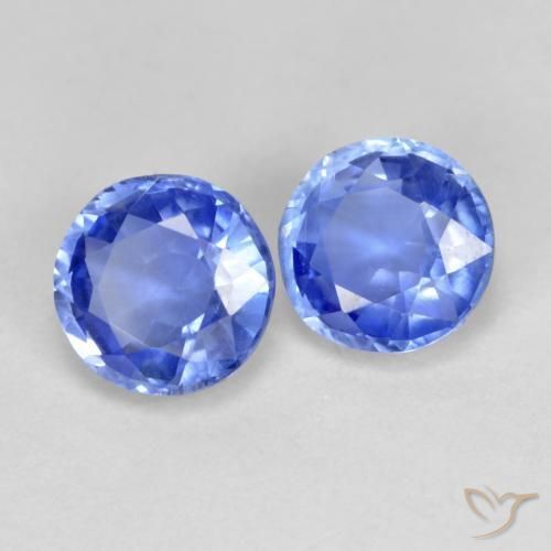 Shop natural 2.18ct Bleu marine léger Disthène gems, Tour, from Népal at GemSelect. In stock, global shipping!