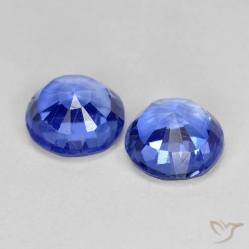 Shop natural 2.18ct Bleu marine léger Disthène gems, Tour, from Népal at GemSelect. In stock, global shipping!