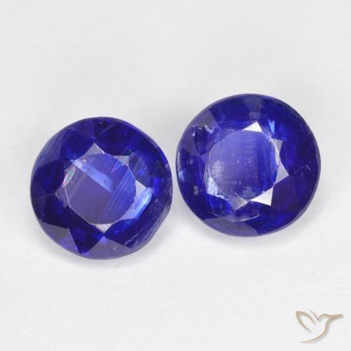 Shop natural 2.24ct Bleu marine intense Disthène gems, Tour, from Népal at GemSelect. In stock, global shipping!