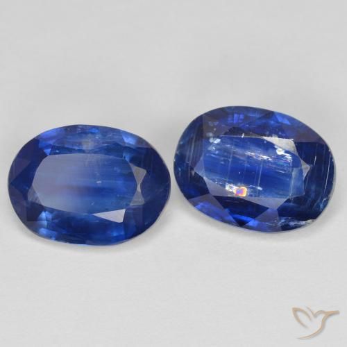 Shop natural 2.85ct Bleu foncé Disthène gems, ovale, from Népal at GemSelect. In stock, global shipping!