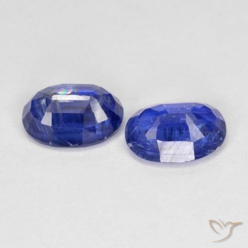 Shop natural 2.14ct Bleu électrique Disthène gems, ovale, from Népal at GemSelect. In stock, global shipping!
