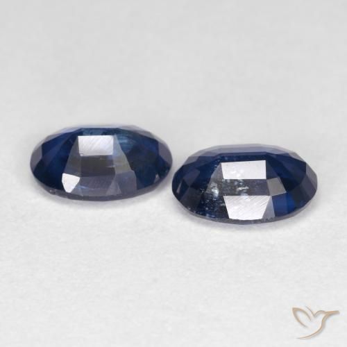 Shop natural 2.13ct Bleu foncé Disthène gems, ovale, from Népal at GemSelect. In stock, global shipping!