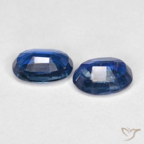 Shop natural 2.05ct Bleu marine Disthène gems, ovale, from Népal at GemSelect. In stock, global shipping!