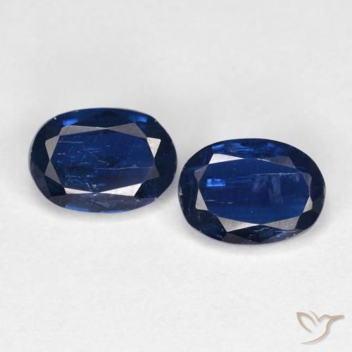 Shop natural 1.96ct Bleu marine profond Disthène gems, ovale, from Népal at GemSelect. In stock, global shipping!