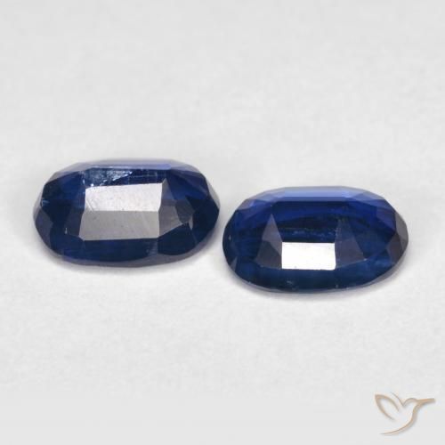 Shop natural 1.96ct Bleu marine profond Disthène gems, ovale, from Népal at GemSelect. In stock, global shipping!