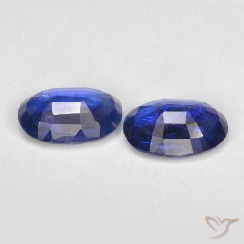 Shop natural 1.80ct Bleu foncé Disthène gems, ovale, from Népal at GemSelect. In stock, global shipping!