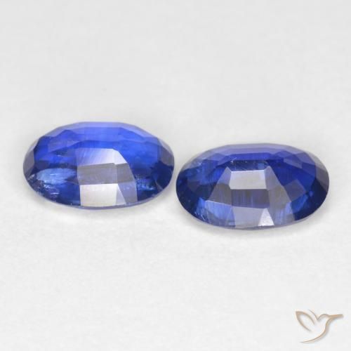 Shop natural 1.86ct Bleu franc Disthène gems, ovale, from Népal at GemSelect. In stock, global shipping!