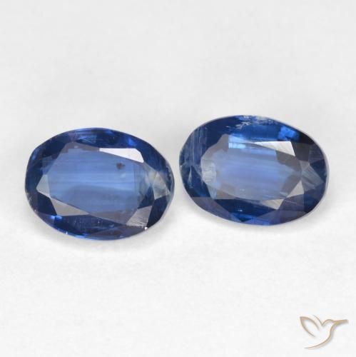 Shop natural 2.10ct Bleu marine Disthène gems, ovale, from Népal at GemSelect. In stock, global shipping!