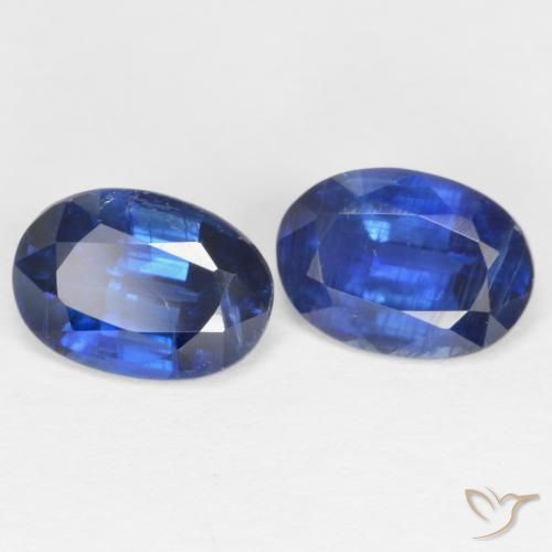 Shop natural 1.85ct Bleu foncé Disthène gems, ovale, from Népal at GemSelect. In stock, global shipping!