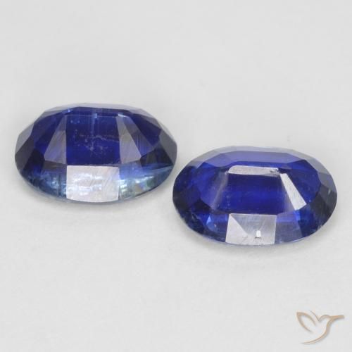 Shop natural 2.03ct Bleu royal Disthène gems, ovale, from Népal at GemSelect. In stock, global shipping!