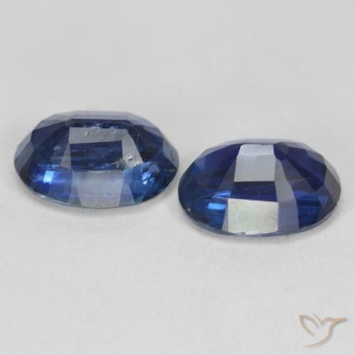 Shop natural 3.20ct Bleu marine Disthène gems, ovale, from Népal at GemSelect. In stock, global shipping!