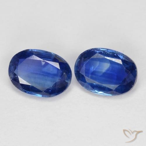 Shop natural 2.00ct Bleu foncé Disthène gems, ovale, from Népal at GemSelect. In stock, global shipping!