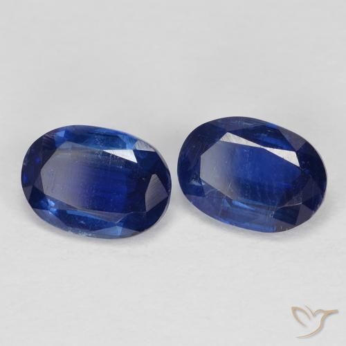 Shop natural 2.11ct Bleu royal Disthène gems, ovale, from Népal at GemSelect. In stock, global shipping!