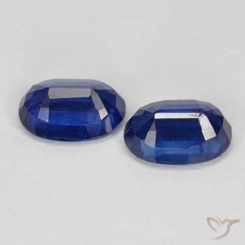 Shop natural 2.11ct Bleu royal Disthène gems, ovale, from Népal at GemSelect. In stock, global shipping!