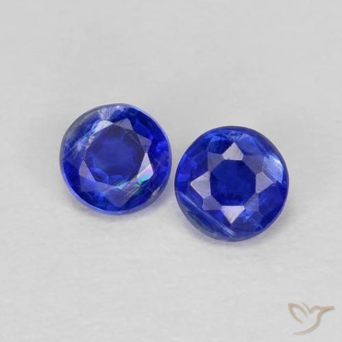 Shop natural 0.48ct Bleu marine intense Disthène gems, Tour, from Népal at GemSelect. In stock, global shipping!