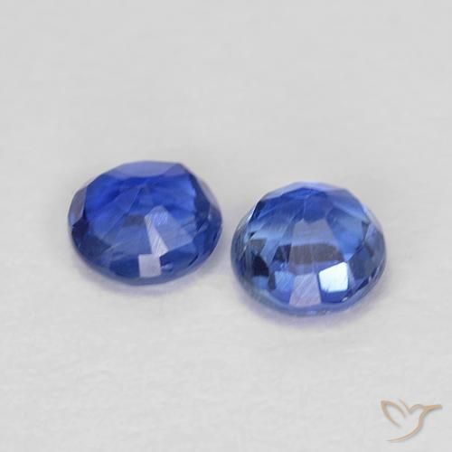 Shop natural 0.56ct Bleu marine Disthène gems, Tour, from Népal at GemSelect. In stock, global shipping!