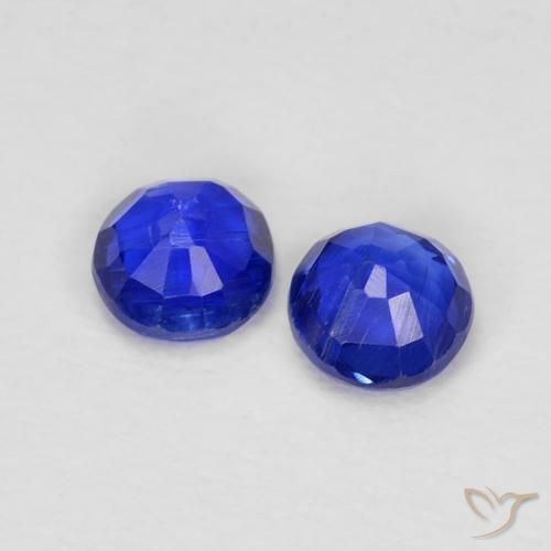 Shop natural 0.53ct Bleu marine intense Disthène gems, Tour, from Népal at GemSelect. In stock, global shipping!
