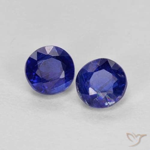 Shop natural 0.66ct Bleu marine intense Disthène gems, Tour, from Népal at GemSelect. In stock, global shipping!