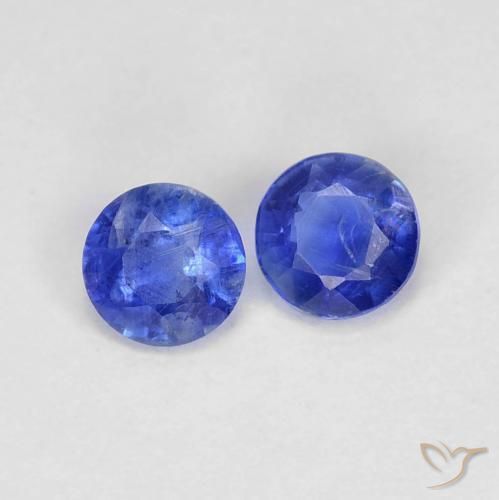 Shop natural 0.45ct Bleu foncé Disthène gems, Tour, from Népal at GemSelect. In stock, global shipping!