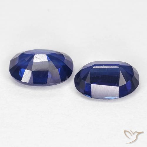 Shop natural 2.02ct Bleu marine intense Disthène gems, ovale, from Népal at GemSelect. In stock, global shipping!