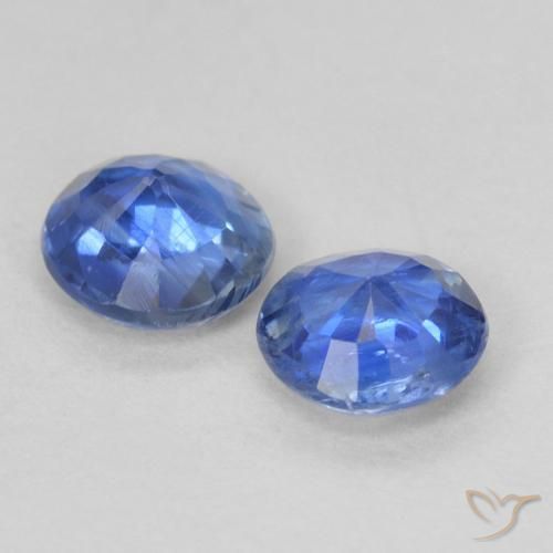 Shop natural 1.02ct Bleu franc Disthène gems, Tour, from Népal at GemSelect. In stock, global shipping!