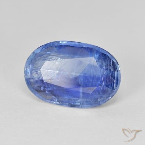 Disthène Bleu foncé moyen naturelle ovale, 4.80 ct, SI