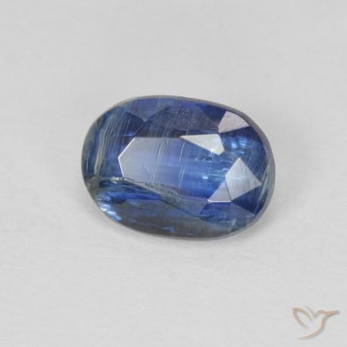 Disthène Bleu foncé naturelle ovale, 1.05 ct, SI