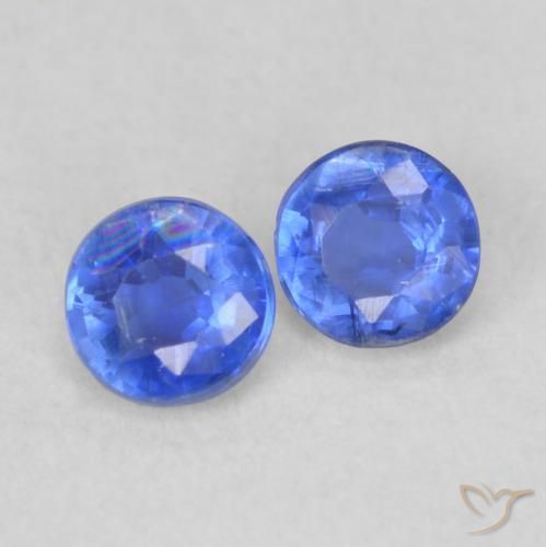 Shop natural 0.48ct Bleu marine Disthène gems, Tour, from Népal at GemSelect. In stock, global shipping!