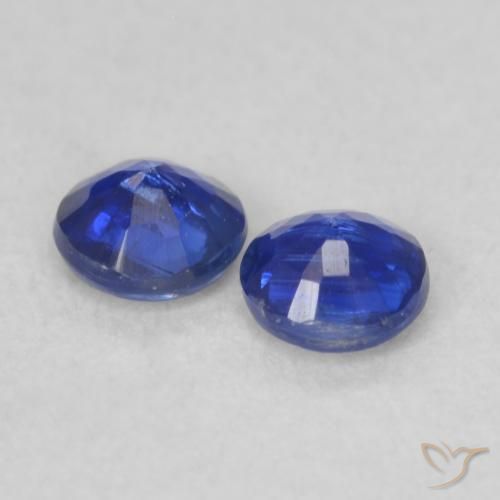 Shop natural 0.48ct Bleu foncé Disthène gems, Tour, from Népal at GemSelect. In stock, global shipping!