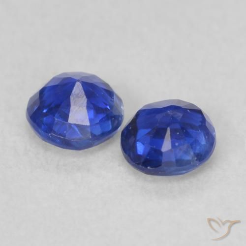 Shop natural 0.54ct Bleu foncé Disthène gems, Tour, from Népal at GemSelect. In stock, global shipping!