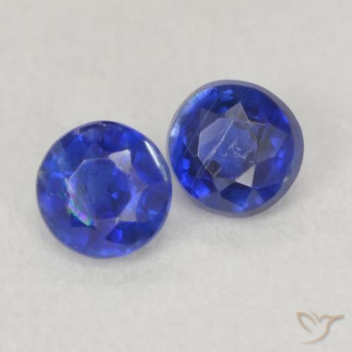 Shop natural 0.56ct Bleu foncé Disthène gems, Tour, from Népal at GemSelect. In stock, global shipping!