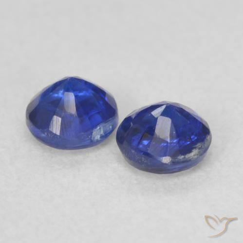 Shop natural 0.56ct Bleu foncé Disthène gems, Tour, from Népal at GemSelect. In stock, global shipping!