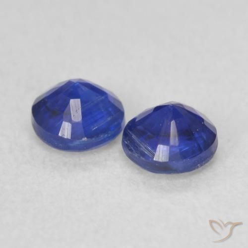 Shop natural 0.51ct Bleu foncé Disthène gems, Tour, from Népal at GemSelect. In stock, global shipping!