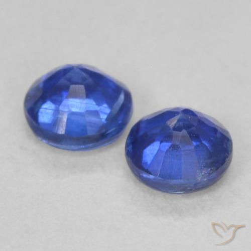 Shop natural 0.51ct Bleu franc Disthène gems, Tour, from Népal at GemSelect. In stock, global shipping!